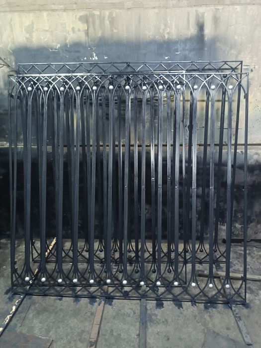 Oyna uchun panjara, Решетки для окна, перила для лестница