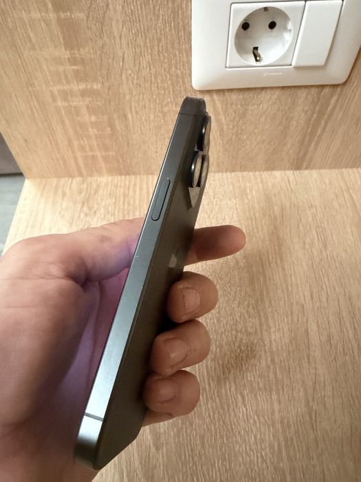 Iphone 15 Pro - Garantie + Factura Altex