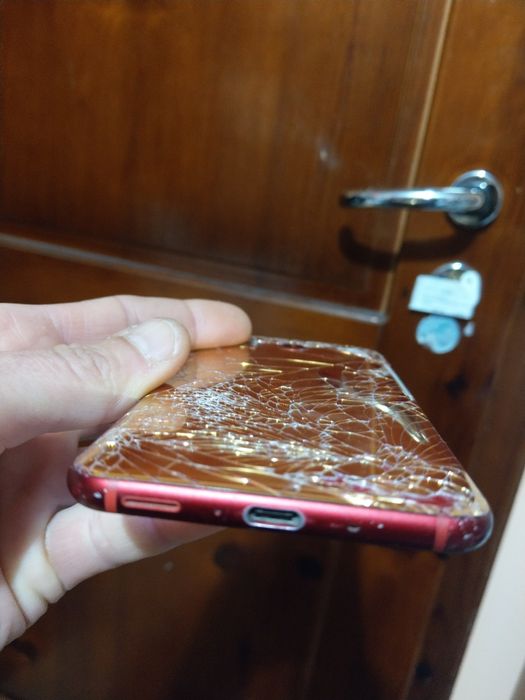 HTC U11-за части.