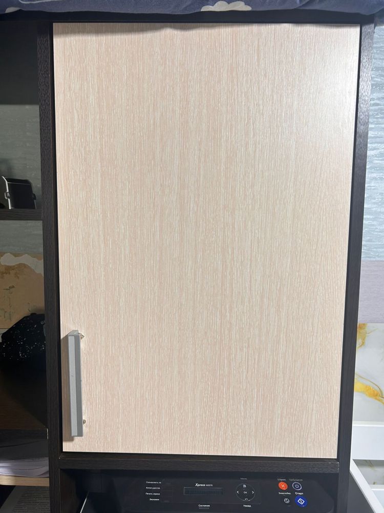 Продам компьютерный стол