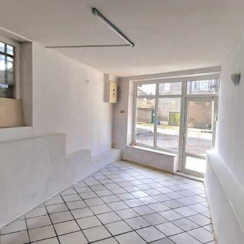 Продава се Магазин в Разград, Център - 55 кв.м за 1237 €/кв.м - Снимка #6