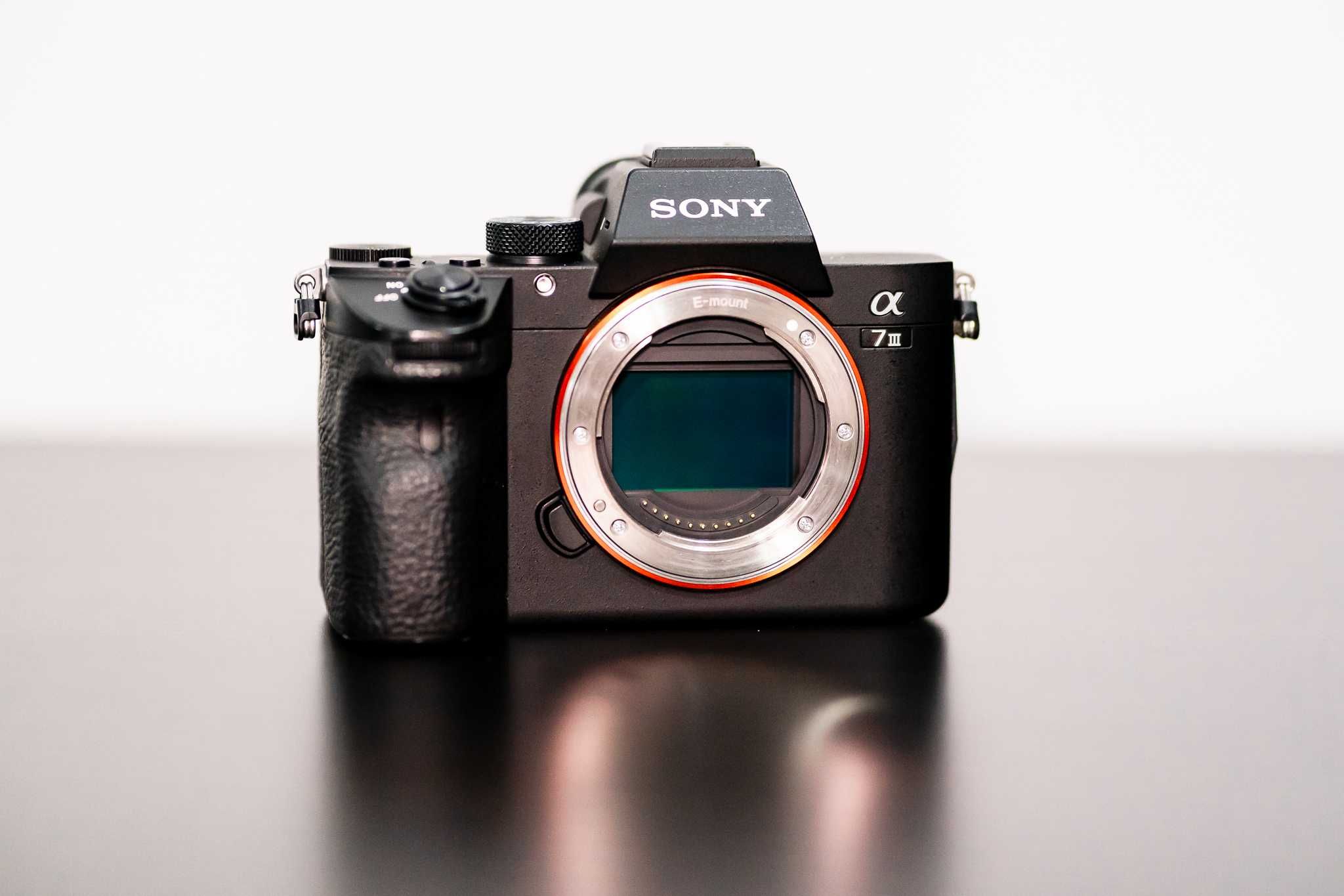 Sony A7III / Sony A73, ca nou
