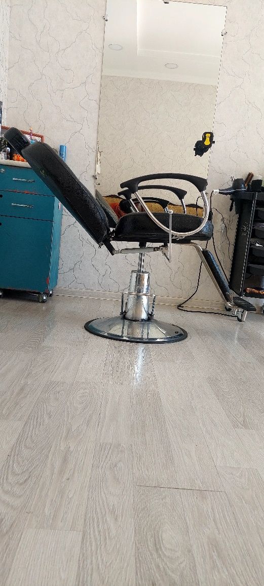 Barbershop kreslo