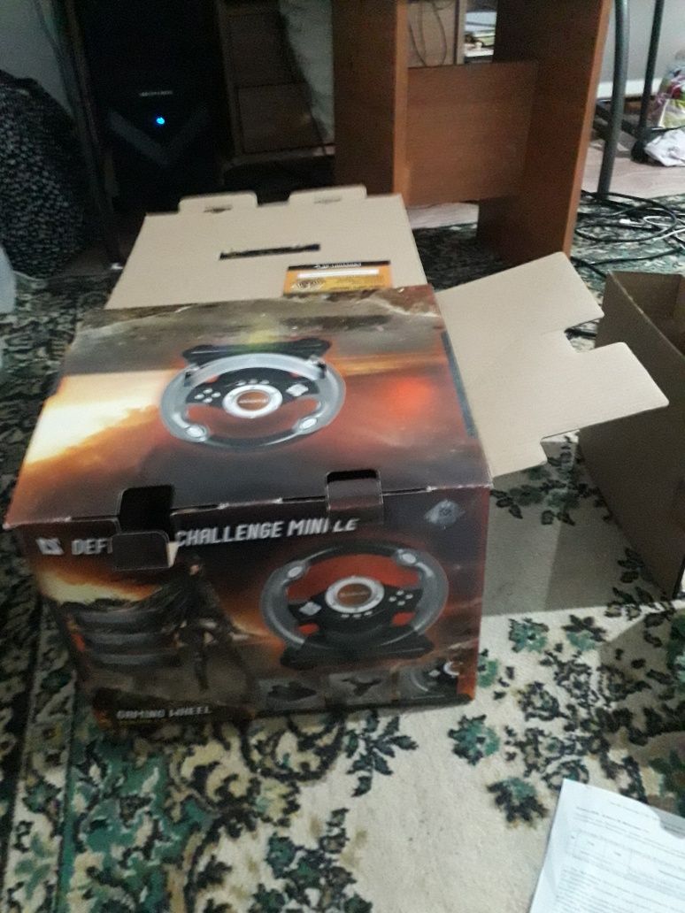 Продам Руль и Педаль Defender Challenge Mini Le