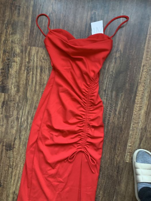 Rochie zara superba rosie noua cu eticheta