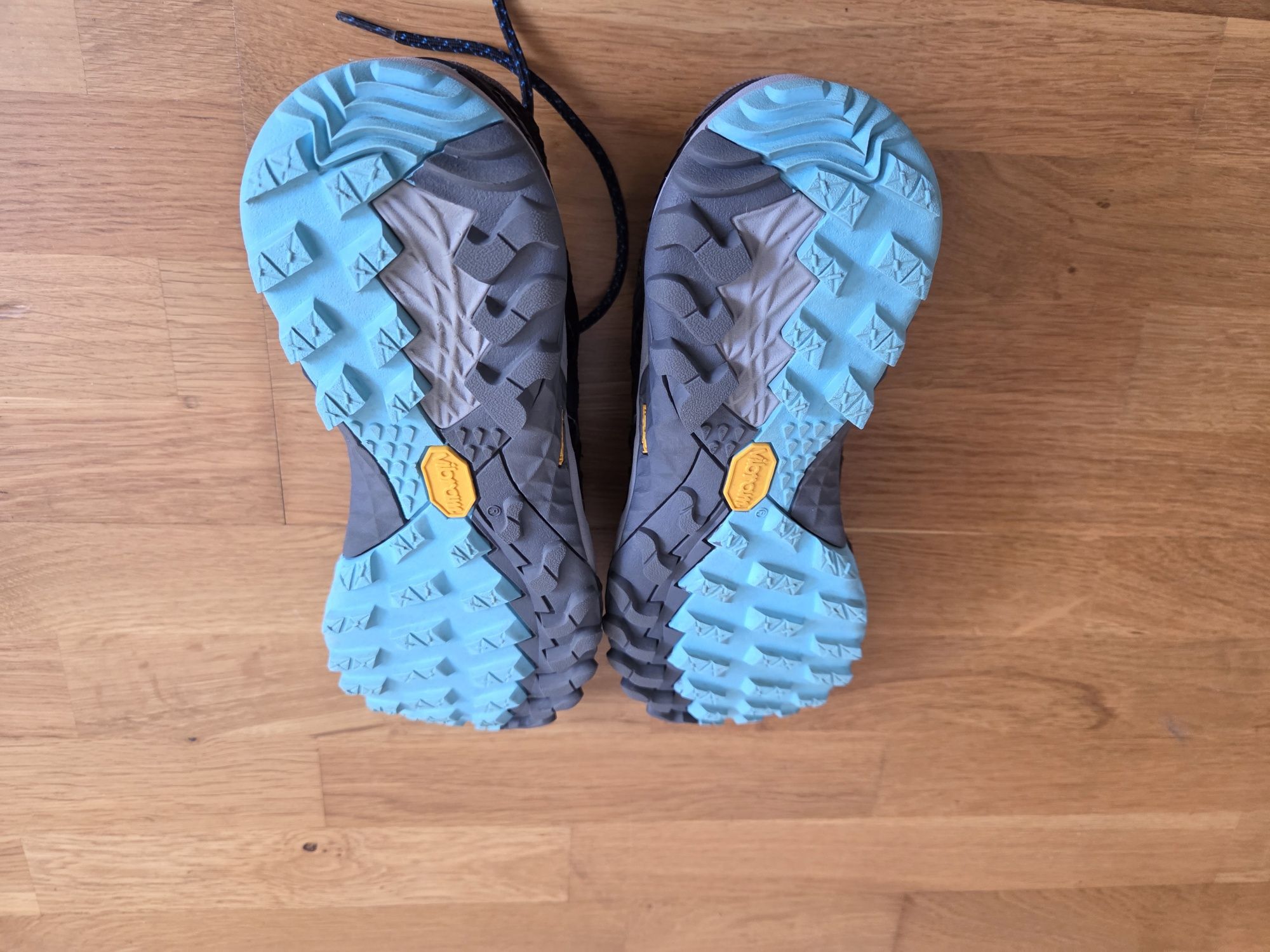 Pantofi sport Merrell, talpa Vibram, marimea 38-  24.5 cm