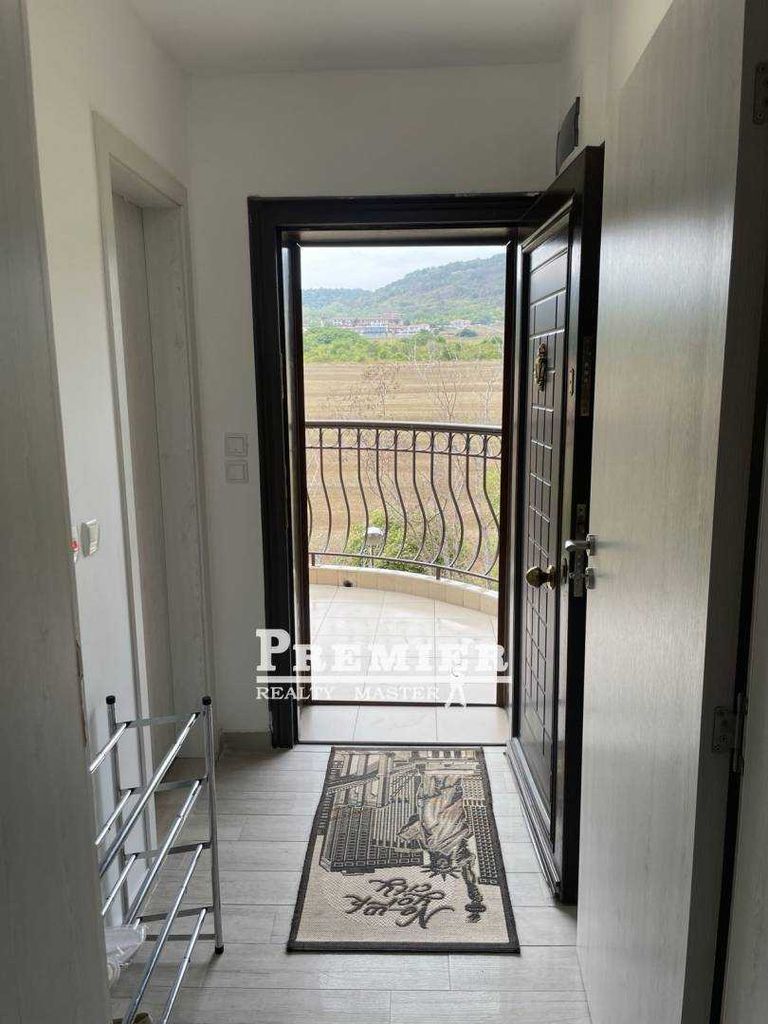 Продава се Тристаен апартамент в к.к. Албена - 85 кв.м за 942 €/кв.м - Снимка #6