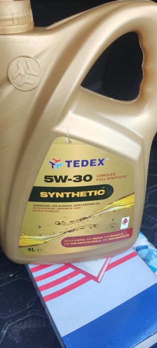 Продам авто масло 5w-30