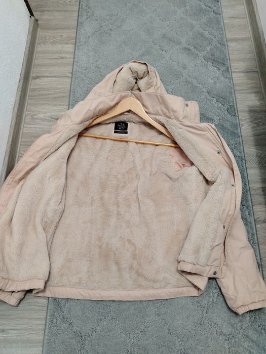 Vând geaca de damă