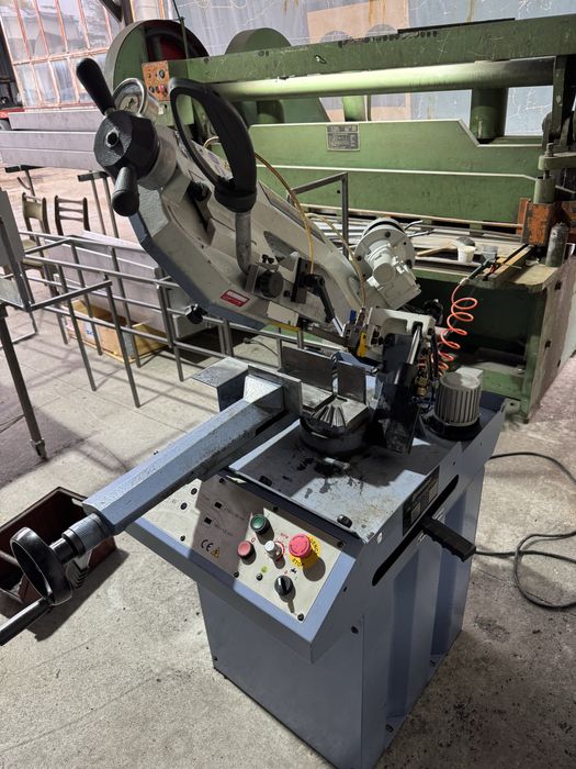 Лентоотрезна машина за метал