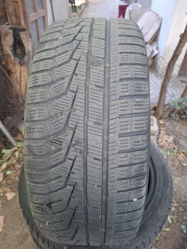 Зимни гуми 235/45/19