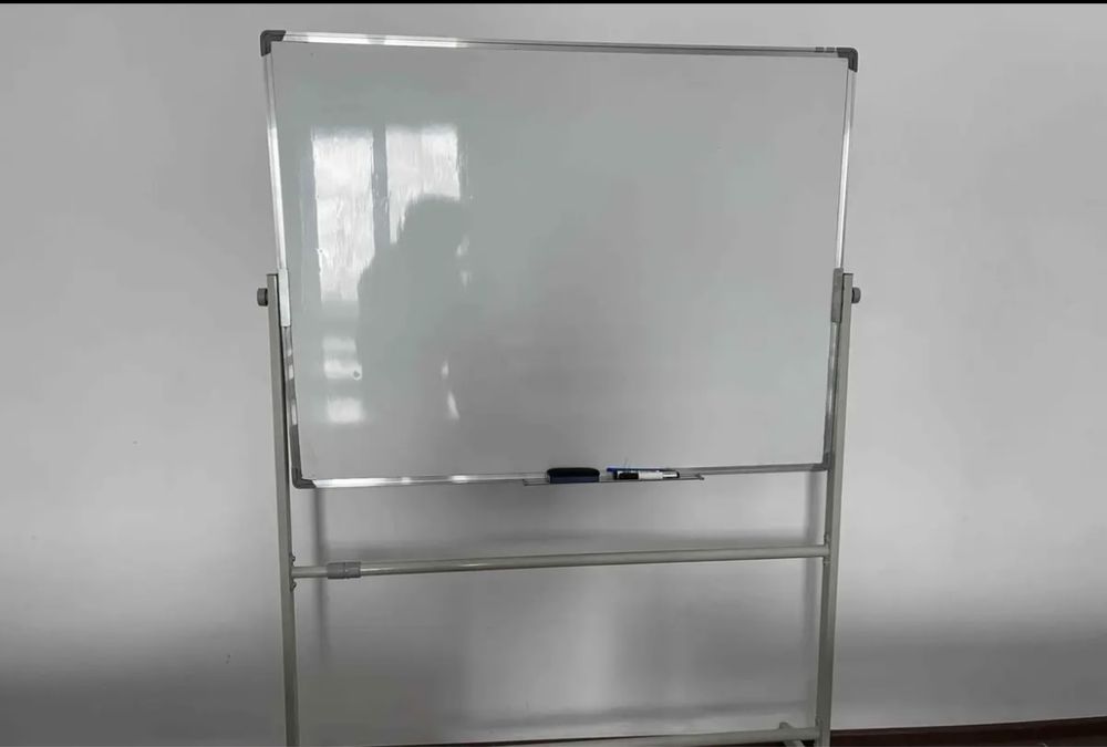 Продам маркерную почти новую доску