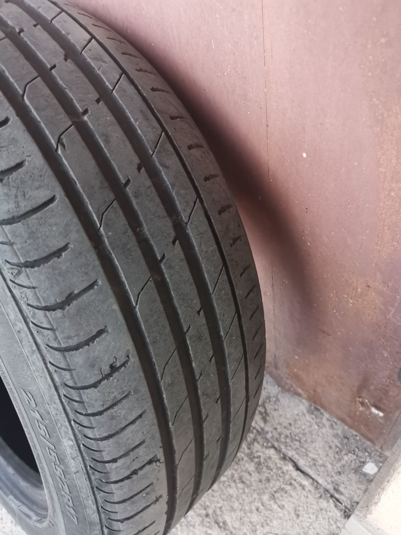 Летни гуми Nexen  215/55/17 4бр.