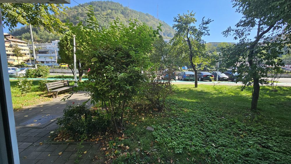 Apartament Ultracentral, parter, spatiu comercial