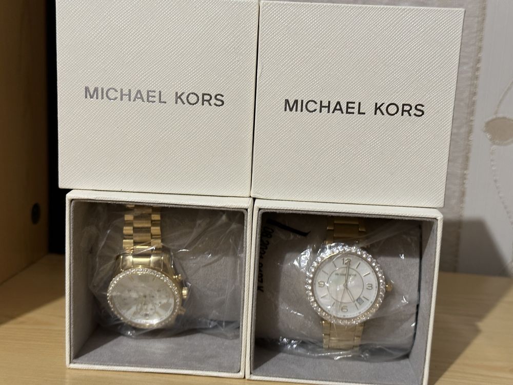 Часовници  Michael Kors