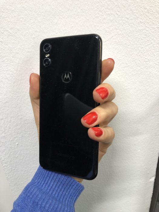 Telefon Motorola One -64 Gb-4Gb RAM-dual sim! Ca Nou!!