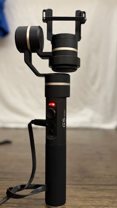 Gimbal / stabilizator video