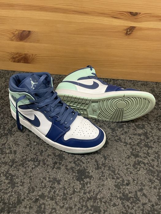Air Jordan 1 Mid Navy Mint 46
