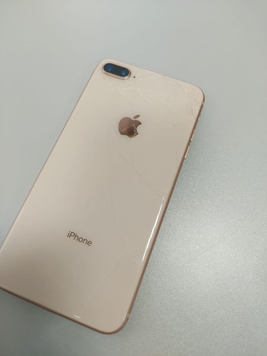 Айфон 8+ обмен или продажа