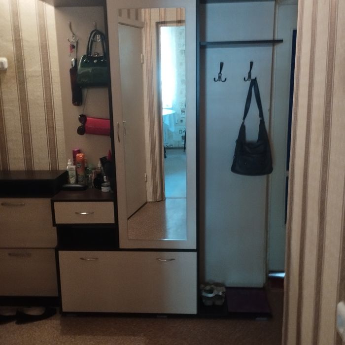 Продам прихожку б/у