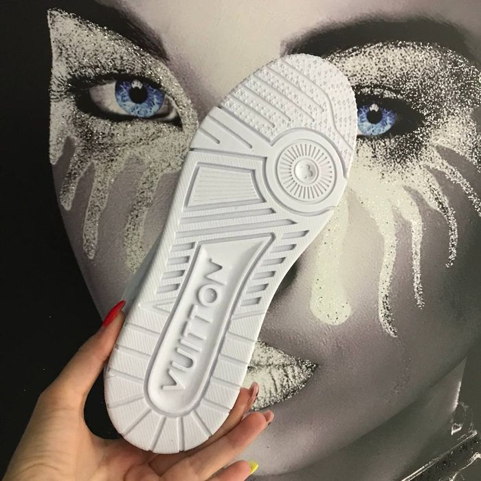 Adidași Louis Vuitton