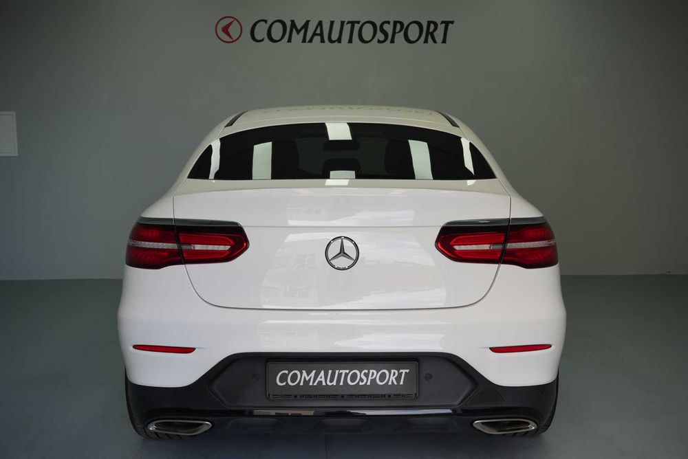 Mercedes-Benz GLC Coupe 300 4MATIC Posibilitate Leasing