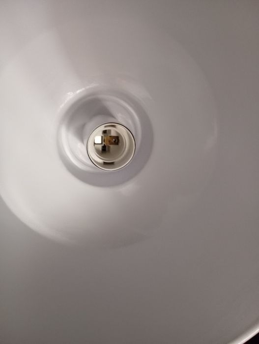 Corp suspendat pentru iluminat