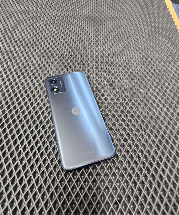 Motorolla e13 смартфон, отличном состоянии.