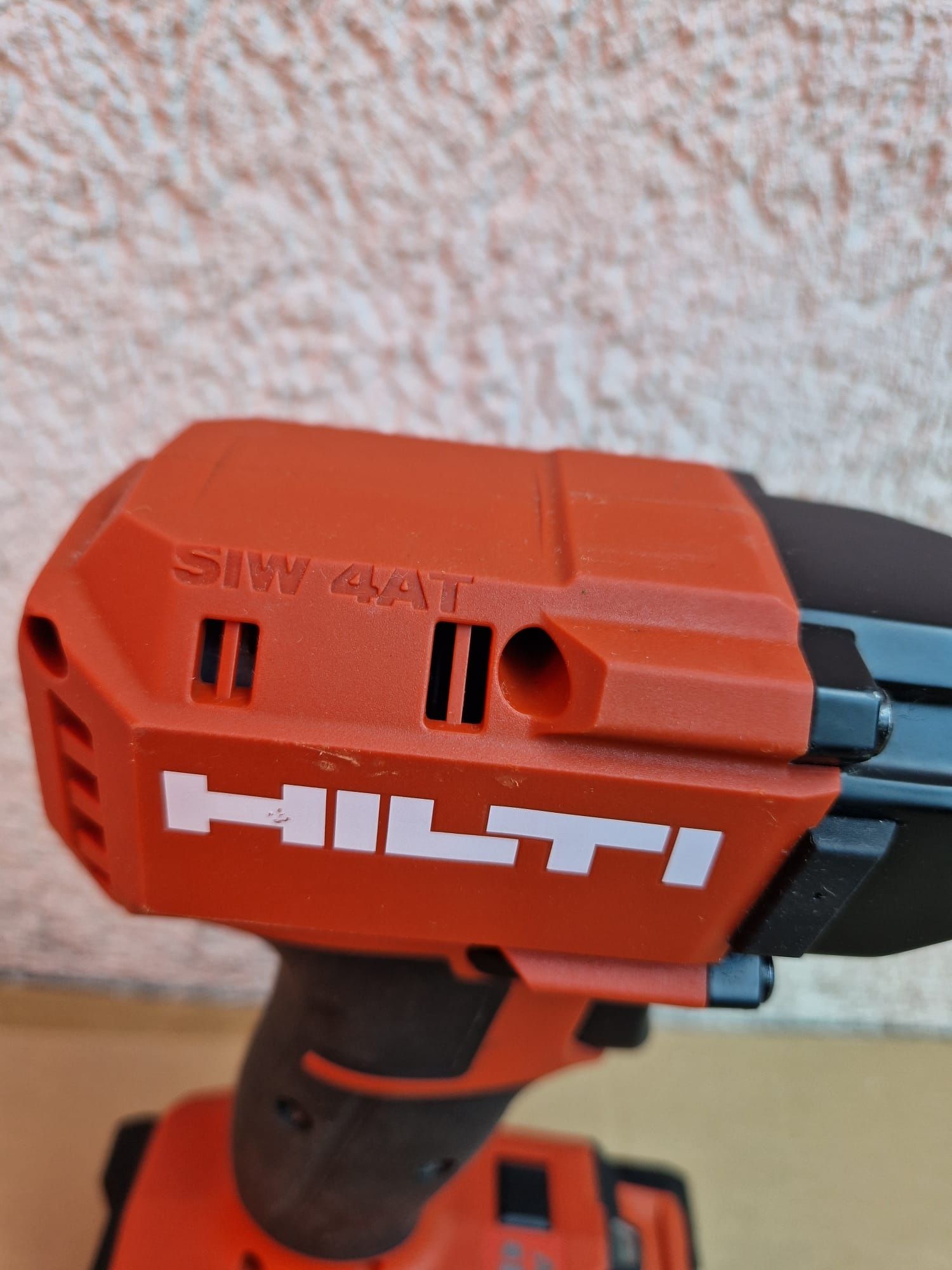 Hilti pistol de impact pe acumulatori