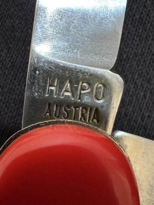 Швейцарско ножче чисто ново