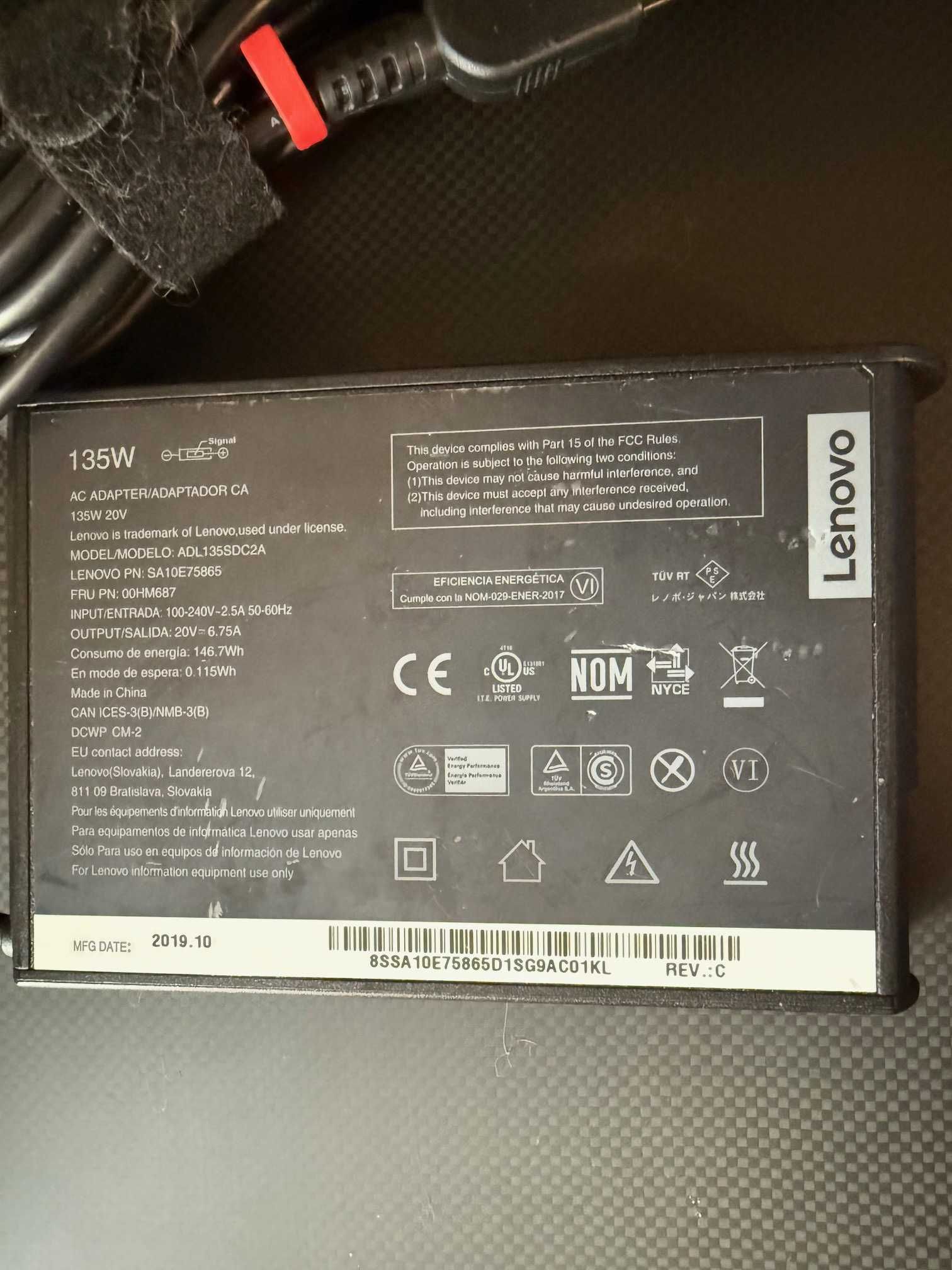 Лаптоп LENOVO P1 Gen2 i9-9880H,64GB RAM, 512GB NVME SSD, OLED 4K Intel