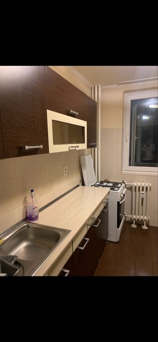 Vand mobilier bucatarie, cadou chiuveta!
