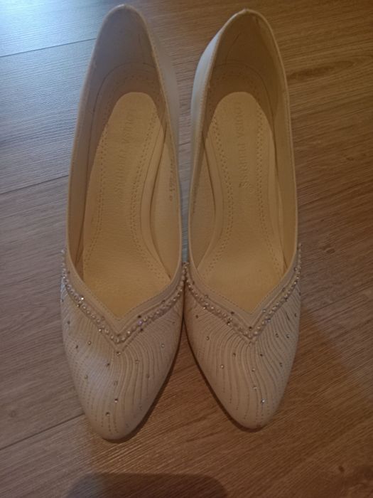 Красивый свадебный туфли