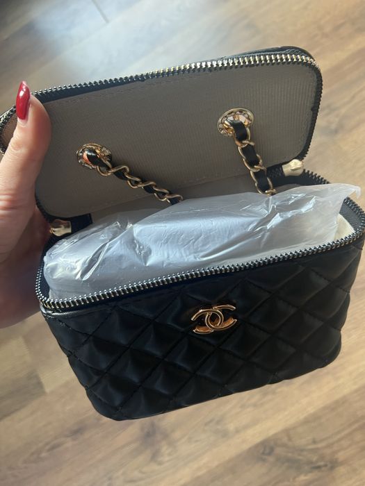 Дамска черна чантa