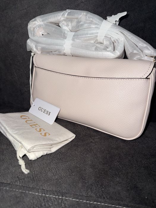 Geanta Guess noua