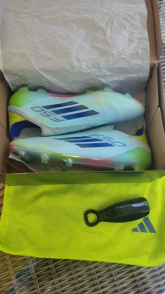 Vand Adidas F50 Fotbal