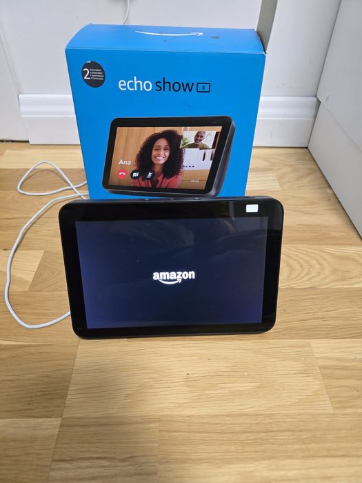 Boxa inteligenta Amazon Echo Show 8 (3nd Gen), 8" Touch Screen, Camera