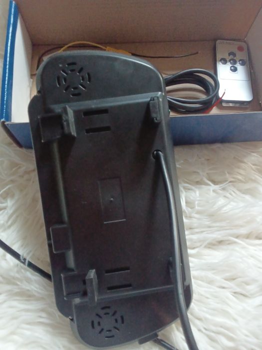 Монитор за кола за обратно виждане