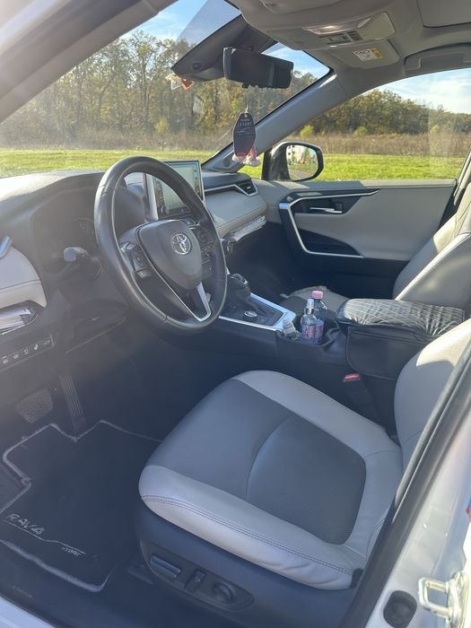 Toyota Rav 4 Hybrid Luxury Premium