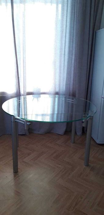 Стол кухонный стеклянный