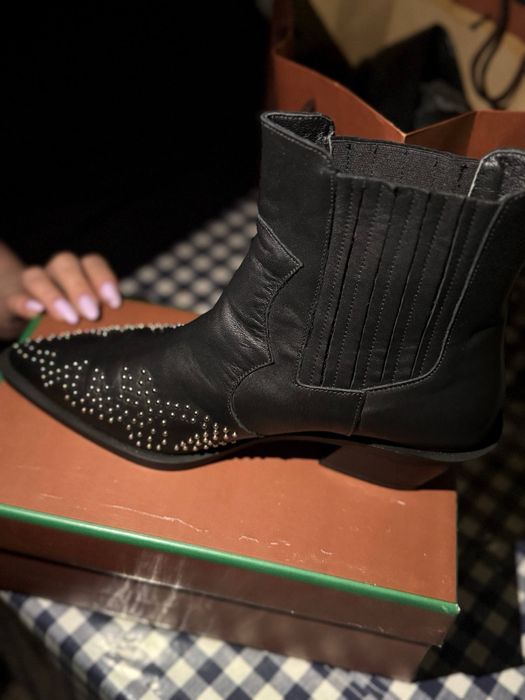 Новые черные Ботинки-Казаки