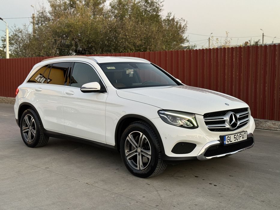 Mercedes GLC 250 • 204CP • 4x4 • 2016 • Interior deosebit • Proprietar