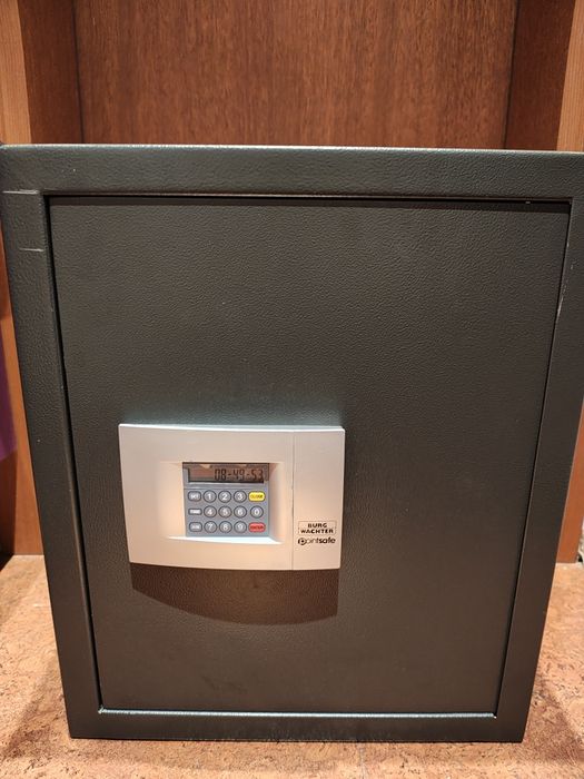 Сейф Burg Wächter Point-Safe P 2 E — защита за Вашите ценности и пари