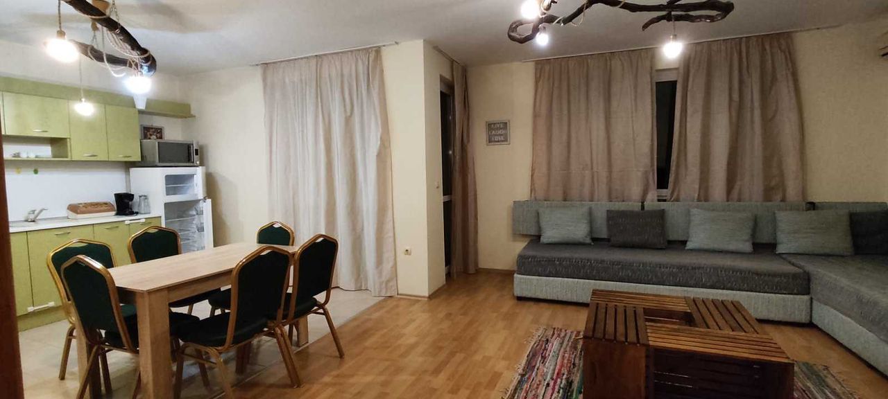 Дава се под наем Тристаен апартамент в к.к. Св.Св. Константин и Елена - 102 кв.м за 510 € - Снимка #8