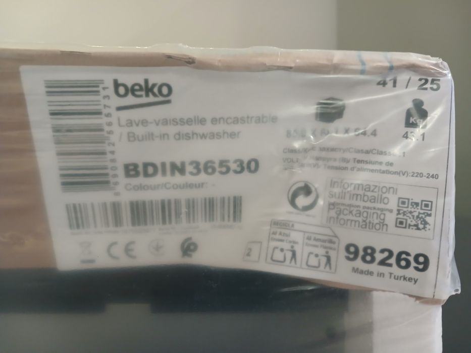 Vând mașină spălat vase beko noua sigilata