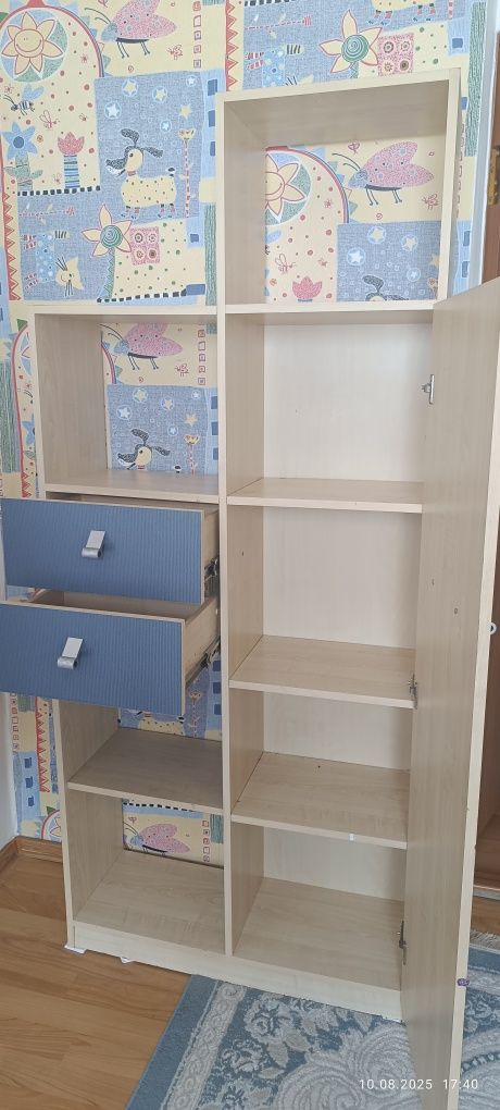 Продам б/у шкаф 6000