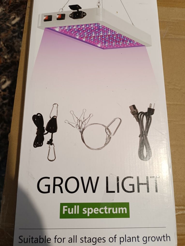 Lampa pentru creșterea plantelor