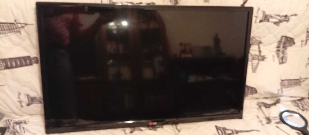Televizor TV LG 32LN575S defect