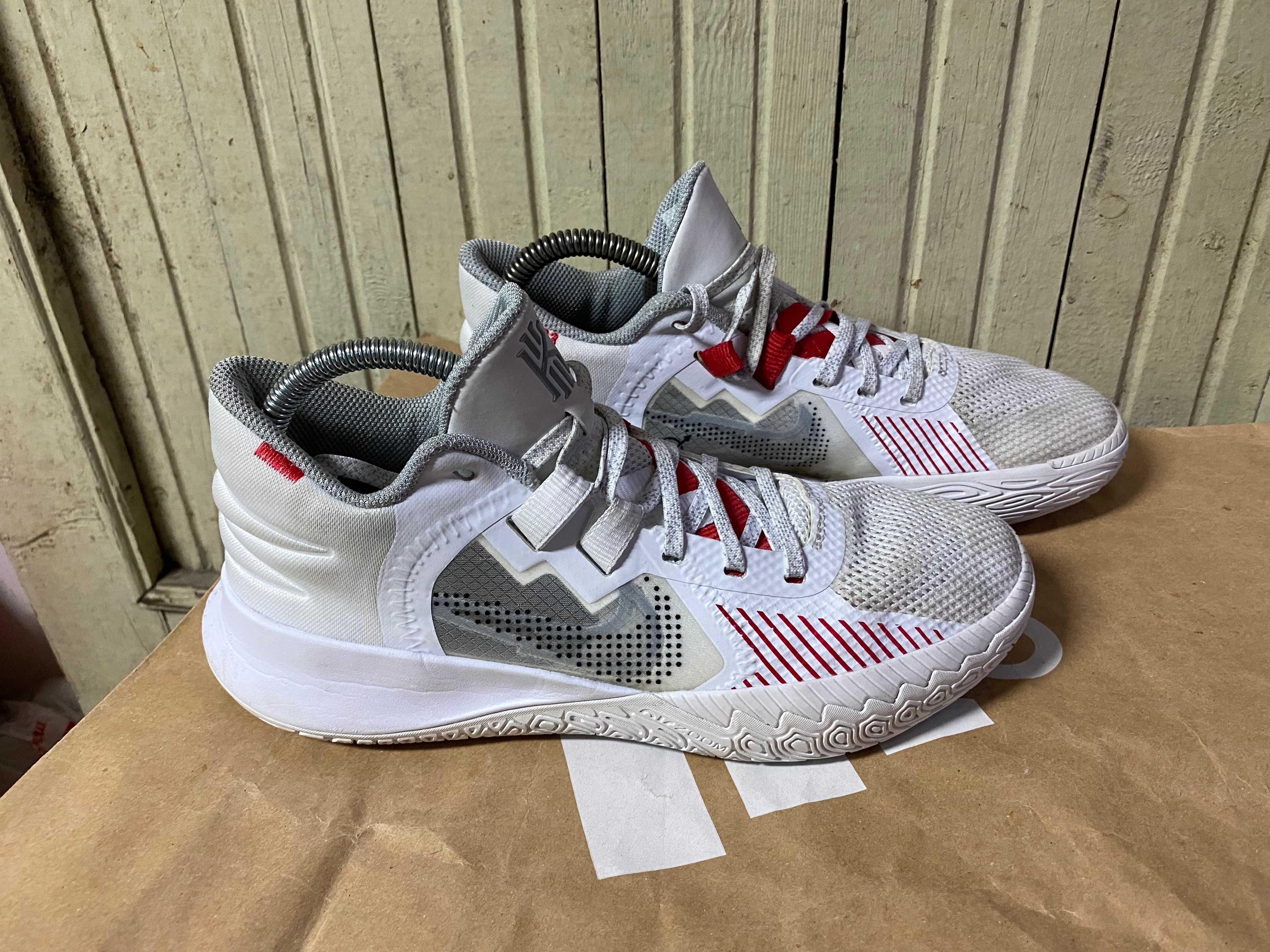 ''NIKE Kyrie Flytrap V''оригинални маратонки 40.5 номер