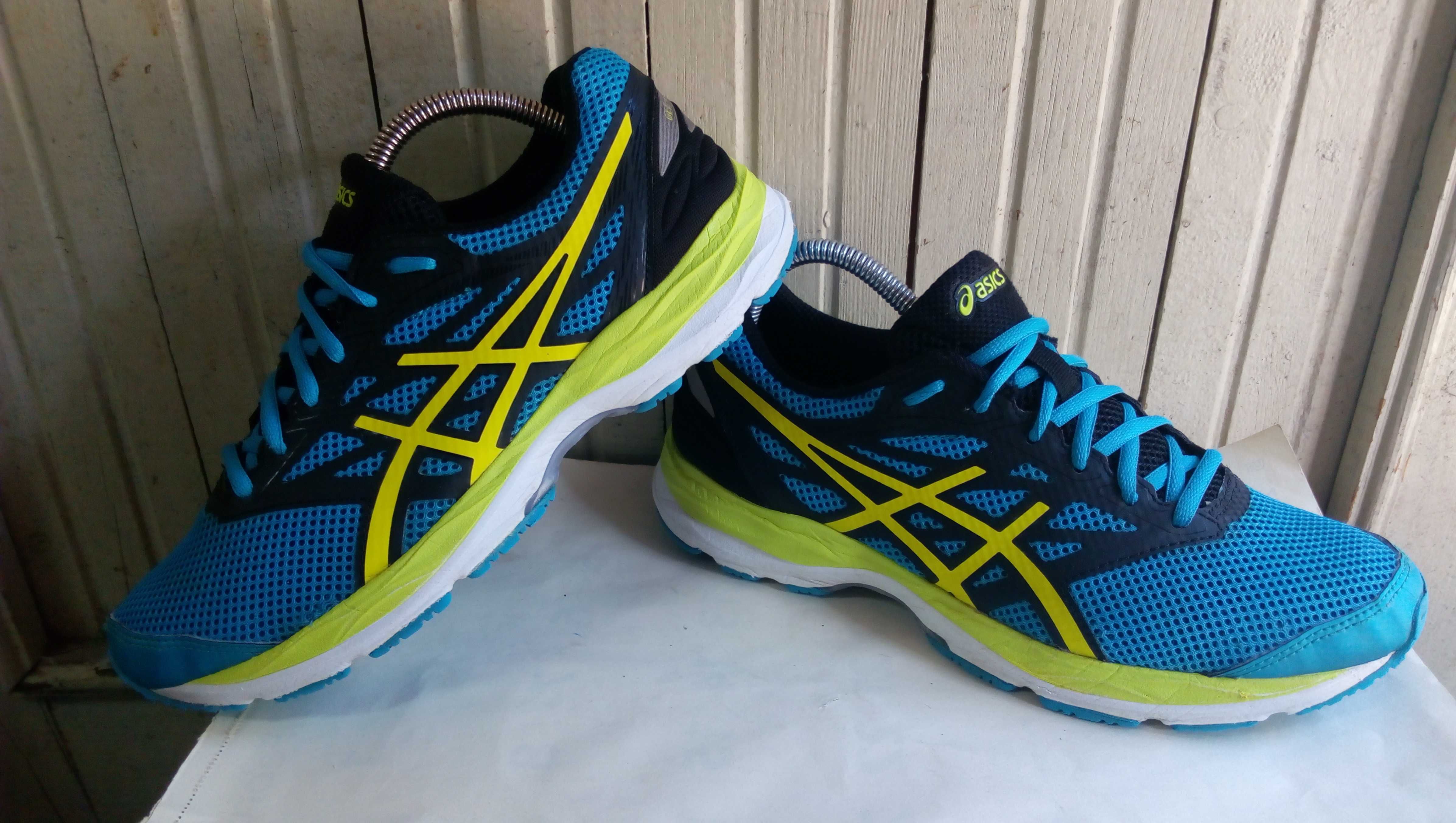 ''Asics Gel Cumulus 18''оригинални маратонки 39 номер